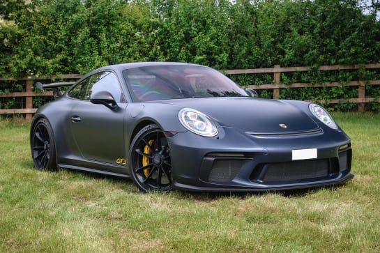 A 2021 PORSCHE 911 GT3