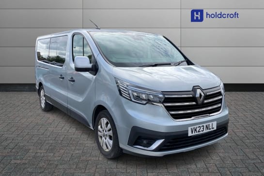 A 2023 RENAULT TRAFIC LL30 Blue dCi 170 Extra 9 Seater EDC