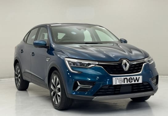 A 2022 RENAULT ARKANA 1.6 E-TECH Hybrid 145 Iconic 5dr Auto