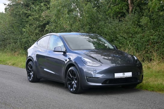 A 2022 TESLA MODEL Y Long Range AWD 5dr Auto