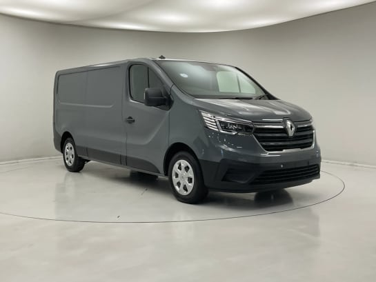 A 2022 RENAULT TRAFIC LL30 BUSINESS DCI