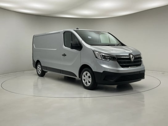 A 2022 RENAULT TRAFIC LL30 BUSINESS DCI