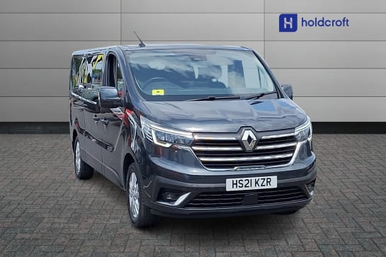 A 2021 RENAULT TRAFIC LL30 ENERGY dCi 145 Sport Nav 9 Seater