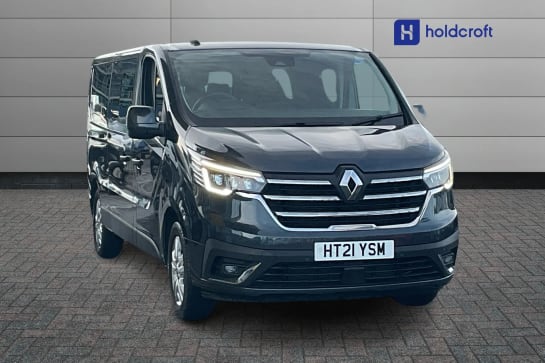 A 2021 RENAULT TRAFIC LL30 ENERGY dCi 145 Sport Nav 9 Seater