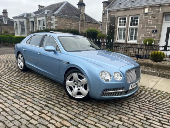 A 2014 BENTLEY FLYING SPUR W12