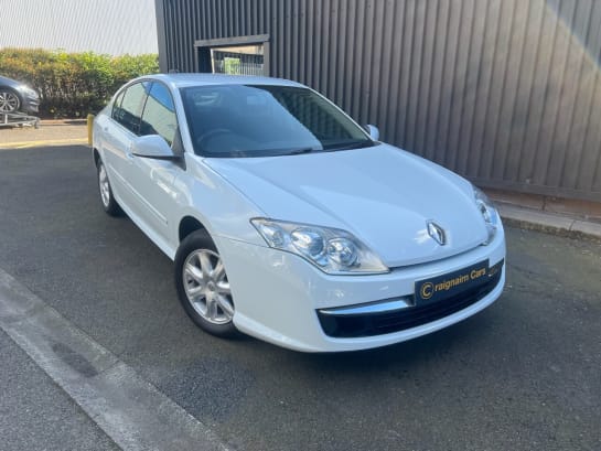 A null RENAULT LAGUNA 2.0 EXPRESSION 16V 5d 140 BHP over 100 cars in stock