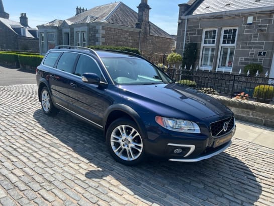 A null VOLVO XC70 2.4L D5 SE LUX AWD 5d AUTO 212 BHP