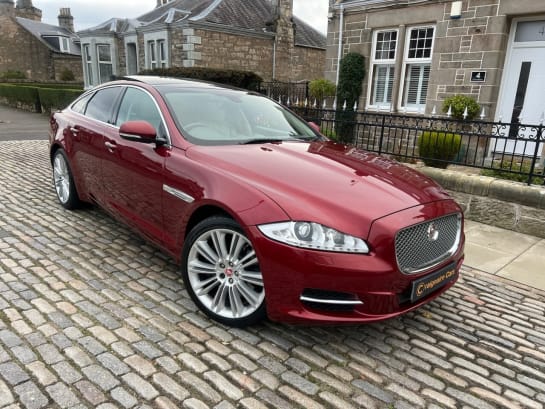 A null JAGUAR XJ 3.0d V6 Portfolio Saloon 4dr Diesel Auto Euro 5 (s/s) (275 ps)