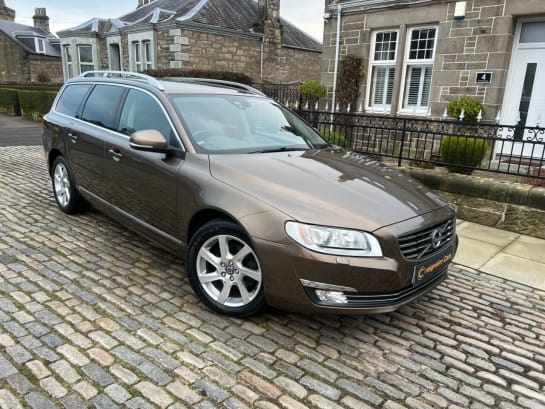 A null VOLVO V70 2.0 D4 SE Lux Estate 5dr Diesel Auto Euro 6 (s/s) (181 ps)