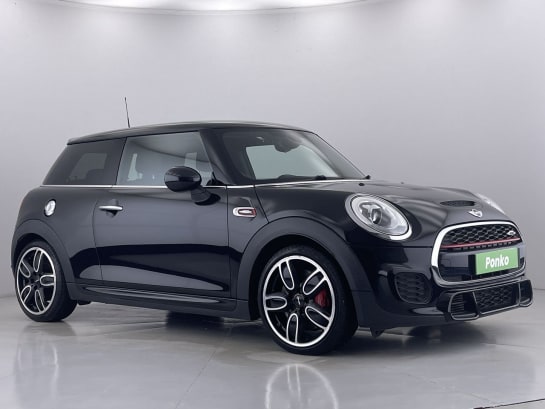 A 2017 MINI MINI JOHN COOPER WORKS