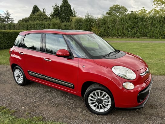 A null FIAT 500L 1.4 Lounge MPV 5dr Petrol Manual Euro 6 (95 bhp) Full Service History, Very