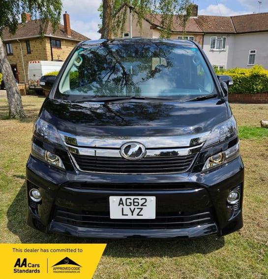 A null TOYOTA VELLFIRE 3.5L-V6-PETROL- GOLDEN EYES EDTION-UPGRADED CAR-ULEZ/CAZ PASS-FREE 18MONTHS GOLD WARRANTY & FREE 12MONTHS AA BREAKDOWN COVER