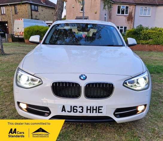 A null BMW 1 SERIES 116i - SPORTS-1.6L PETROL-AUTOMATIC-ULEZ/CAZ PASS-FREE 18MONTHS GOLD WARRANTY & 12 MONTHS AA WARRANTY