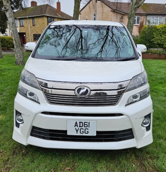 A null TOYOTA VELLFIRE 2.4L - 8 SEATER - UPGRADED SCREENS-ULEZ/CAZ PASS - FREE 18MONTHS GOLD WARRANTY