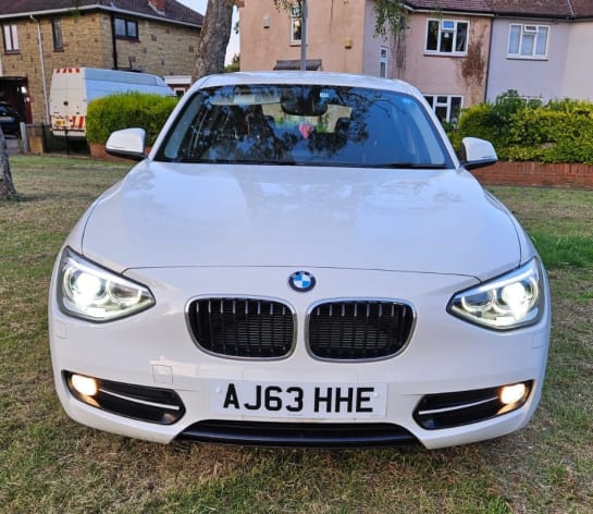 A null BMW 1 SERIES 116i - SPORTS-1.6L PETROL-AUTOMATIC-ULEZ/CAZ PASS-FREE 18MONTHS GOLD WARRANTY & 12 MONTHS AA WARRANTY