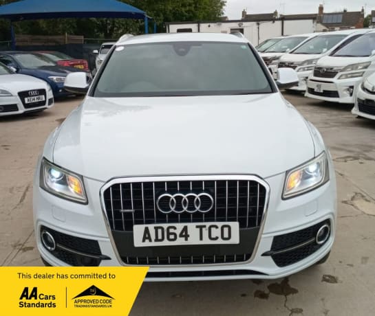 A null AUDI Q5 2.0L TFSI QUATTRO-AUTOMATIC-ULEZ/CAZ PASS-FREE 18MONTHS GOLD WARRANTY & 12 MONTHS AA BREAKDOWN COVER.