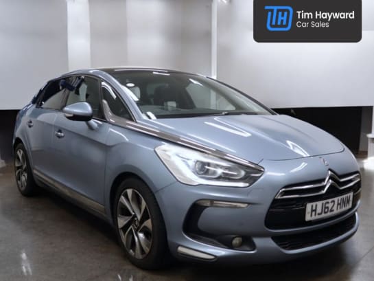 A null CITROEN DS5 2.0 HDi DSport Hatchback 5dr Diesel Auto Euro 5 (160 ps)