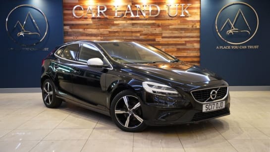 A null VOLVO V40 2.0 D2 R-Design Nav Plus Hatchback 5dr Diesel Manual Euro 6 (s/s) (120 ps)