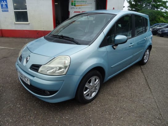 A null RENAULT GRAND MODUS 1.1 DYNAMIQUE TCE 5d 100 BHP FULL SERVICE HISTORY 13 stamps