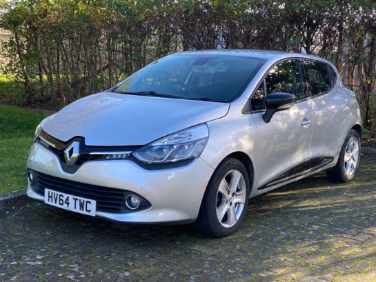 A 2014 RENAULT CLIO DYNAMIQUE MEDIANAV