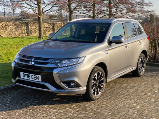 A null MITSUBISHI OUTLANDER 2.0h 12kWh Juro SUV 5dr Petrol Plug-in Hybrid CVT 4WD Euro 6 (s/s) (200 ps)