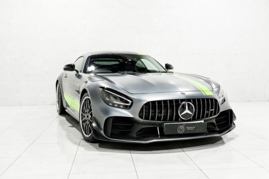 A null MERCEDES-BENZ AMG GT 4.0 V8 BiTurbo R PRO Coupe 2dr Petrol SpdS DCT Euro 6 (s/s) (585 ps) 1 of 7
