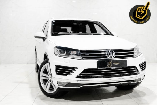 A null VOLKSWAGEN TOUAREG 3.0 TDI V6 BlueMotion Tech R-Line Plus SUV 5dr Diesel Tiptronic 4WD Euro 6