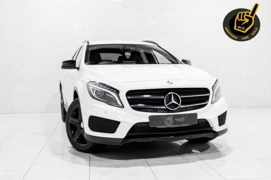 A null MERCEDES-BENZ 180 2.1 GLA220d AMG Line (Premium) SUV 5dr Diesel 7G-DCT 4MATIC Euro 6 (s/s) (1