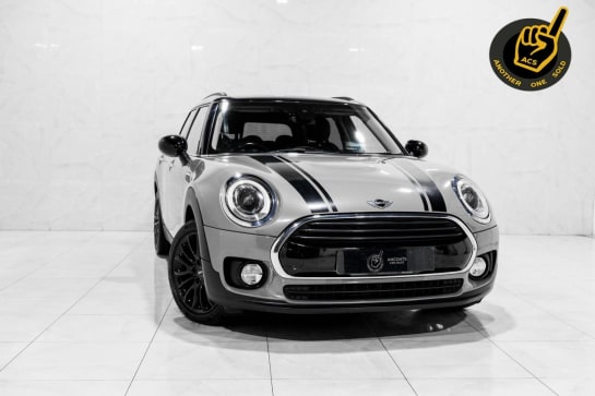 A null MINI CLUBMAN 2.0 Cooper D (Black Pack) Estate 6dr Diesel Manual Euro 6 (s/s) (150 ps)
