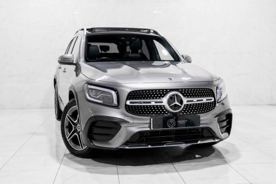 A null MERCEDES-BENZ GLB 2.0 GLB220d AMG Line (Premium Plus) SUV 5dr Diesel 8G-DCT 4MATIC Euro 6 (s/