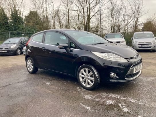 A null FORD FIESTA 1.25 ZETEC HATCHBACK 3DR RECENT MOT