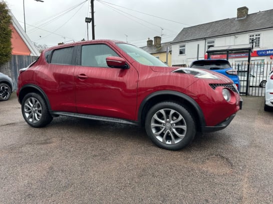 A null NISSAN JUKE 1.6 TEKNA5dr XTRON AUTOMATIC EURO 6 WITH SERVICE HISTORY