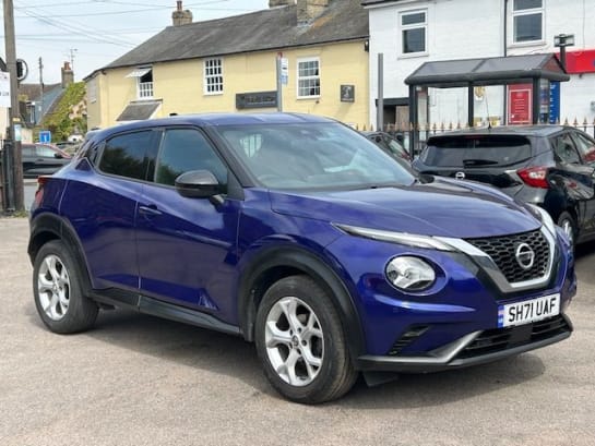 A null NISSAN JUKE 1.0 DIG-T N-CONNECTA SUV 5dr EURO 6 (s/s) (114 ps). ONE PRIVATE OWNER
