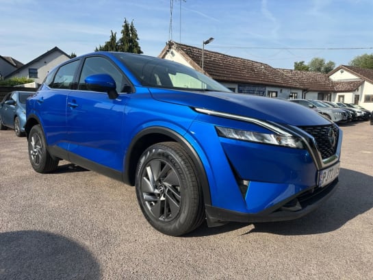 A null NISSAN QASHQAI 1.3 DIG-T MHEV ACENTA PREMIUM SUV 5dr HYBRID EURO 6 (s/s) (140 ps)