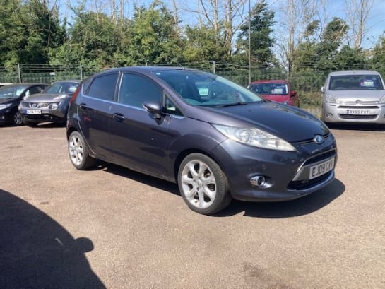 A null FORD FIESTA 1.4 TDCi TITANIUM 5dr DIESEL (110 g/km, 67 bhp) LOW ROAD TAX