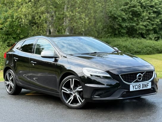 A null VOLVO V40 2.0 D2 R-Design Pro Hatchback 5dr Diesel Manual Euro 6 (s/s) (120 ps)