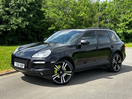 A null PORSCHE CAYENNE 4.8 TURBO V8 TIPTRONIC 542 BHP 5DR ESTATE