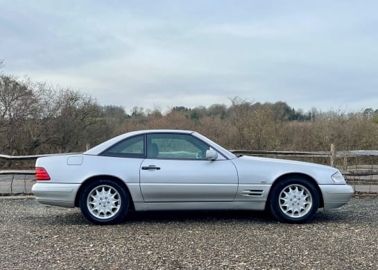 A null MERCEDES-BENZ SL 500 R129
