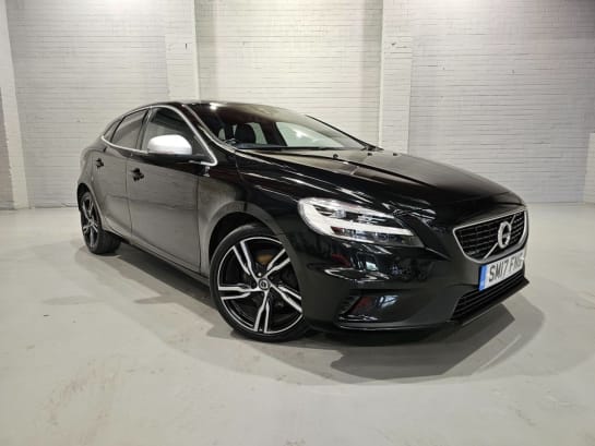 A null VOLVO V40 2.0 D2 R-Design Pro Hatchback 5dr Diesel Manual Euro 6 (s/s) (120 ps)