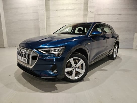 A null AUDI E-TRON 50 Technik SUV 5dr Electric Auto quattro 71.2kWh (313 ps)