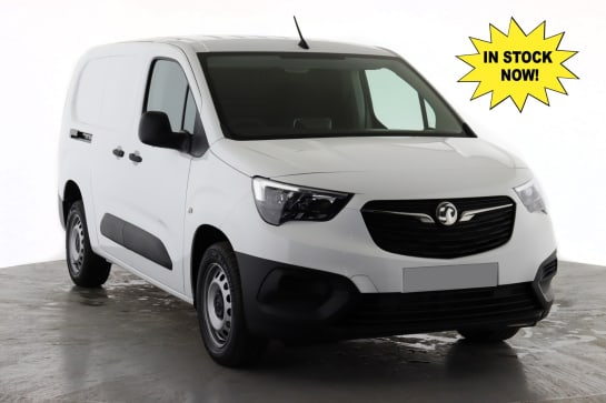 A 2022 VAUXHALL COMBO CARGO Vauxhall Combo 2300 L2 1.5D 100 PS Dynamic