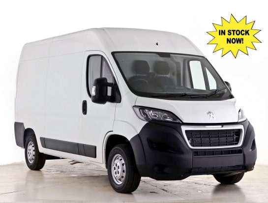 A null PEUGEOT BOXER Professional L2H2 335 Blue HDi 140ps