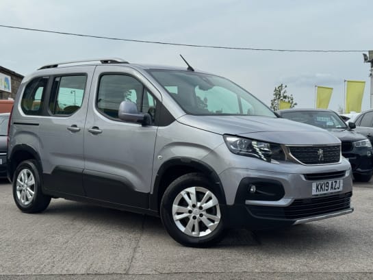 A null PEUGEOT RIFTER 1.2 PureTech Allure Standard MPV 5dr Petrol Manual Euro 6 (s/s) (110 ps)