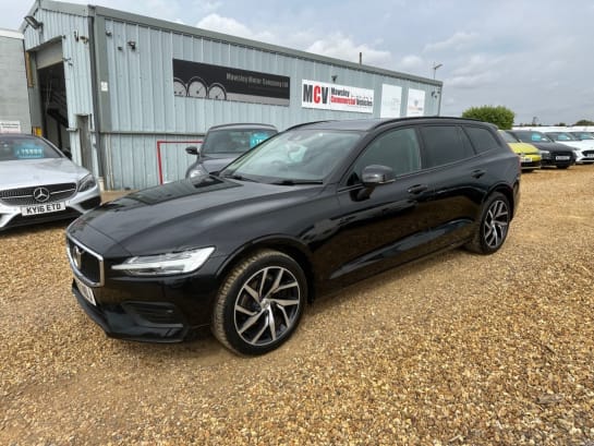 A null VOLVO V60 2.0 D3 MOMENTUM PLUS 5d 148 BHP