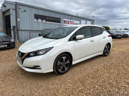 A null NISSAN LEAF TEKNA 5d 148 BHP