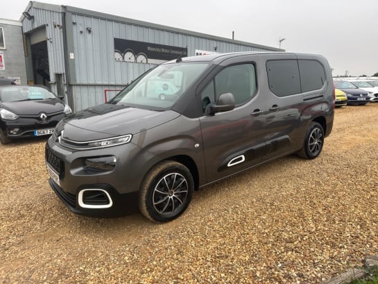 A null CITROEN BERLINGO 1.5 BLUEHDI FEEL XL S/S EAT8 5d 129 BHP