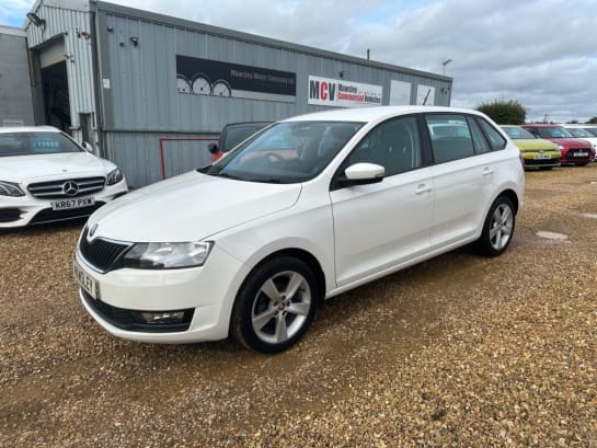 A null SKODA RAPID 1.0 SPACEBACK SE TECH TSI 5d 94 BHP