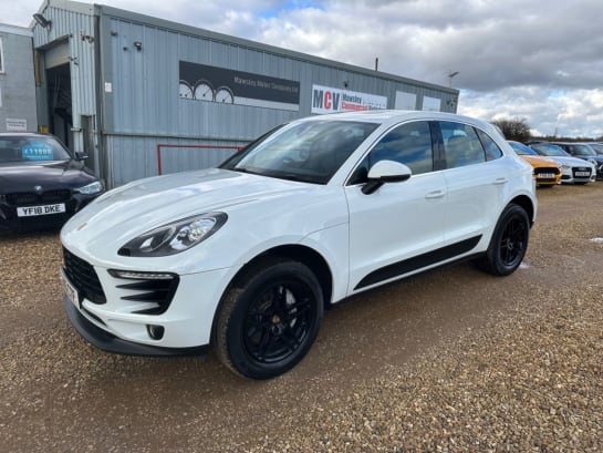 A null PORSCHE MACAN 3.0 V6 S SUV 5dr Petrol PDK 4WD Euro 6 (s/s) (340 ps)
