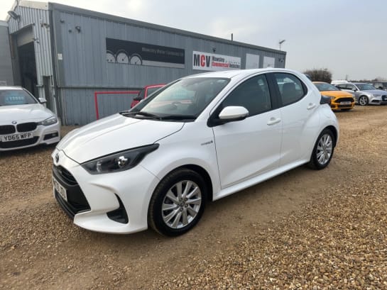 A null TOYOTA YARIS 1.5 VVT-h Icon Hatchback 5dr Petrol Hybrid E-CVT Euro 6 (s/s) (116 ps)