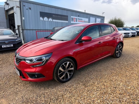 A null RENAULT MEGANE 1.3 TCe Iconic Hatchback 5dr Petrol Manual Euro 6 (s/s) (140 ps)